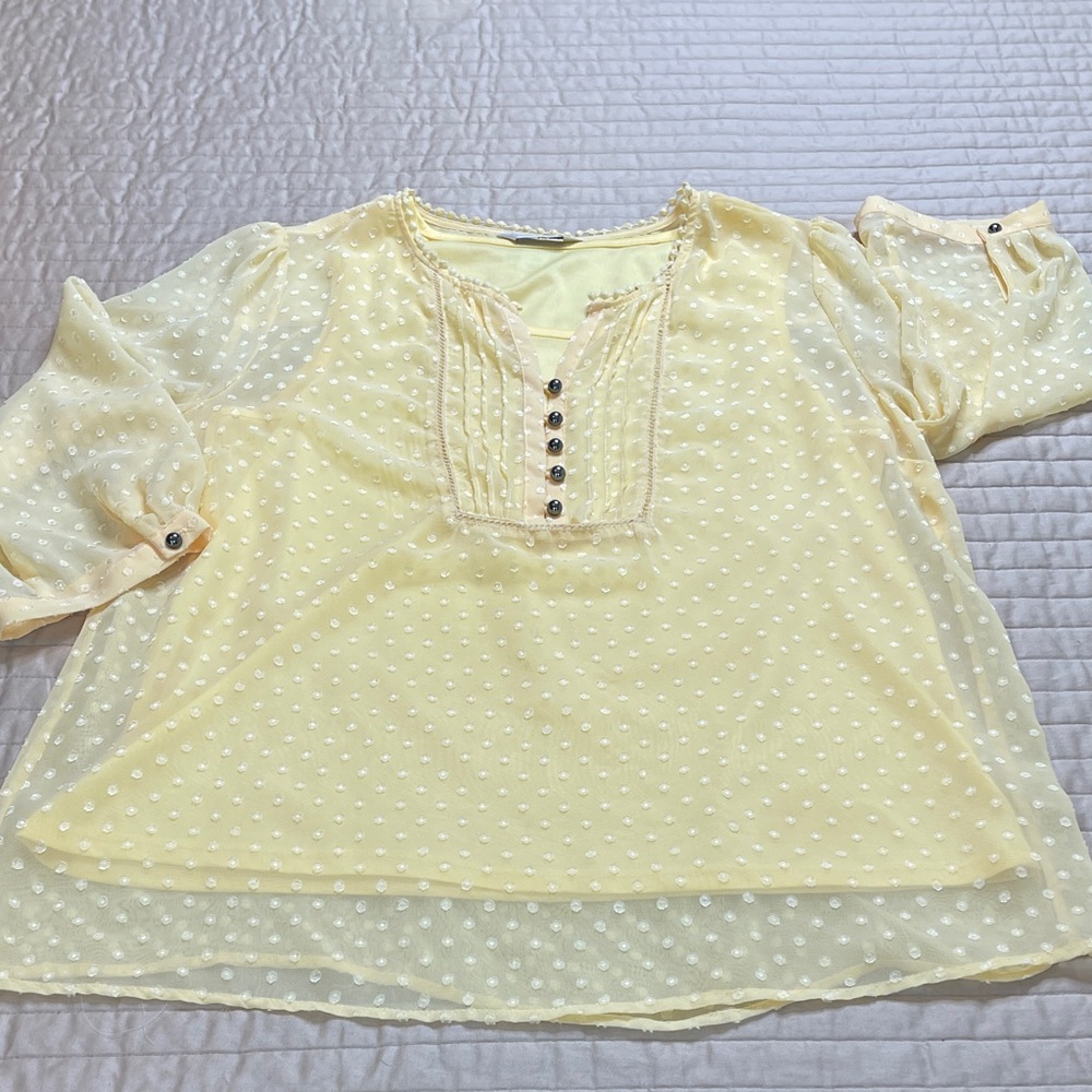 Christopher & Banks Light Yellow Swiss Dot Pintuck Blouse WOMEN SIZE M
